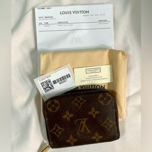 Louis Vuitton Authentic Zippy Coin Purse